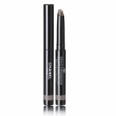 Компактные и практичные тени для век STYLO EYESHADOW – это незаменимый аксессуар, который можно везде брать с собой. Тени представлены в виде карандаша и поэтому они наносятся одним легким, скользящим движением. Их мягкая, легкая, стойкая текстура оставляет на коже яркий след с радужными переливами. Коллекция представлена в палитре из 6 сияющих оттенков.