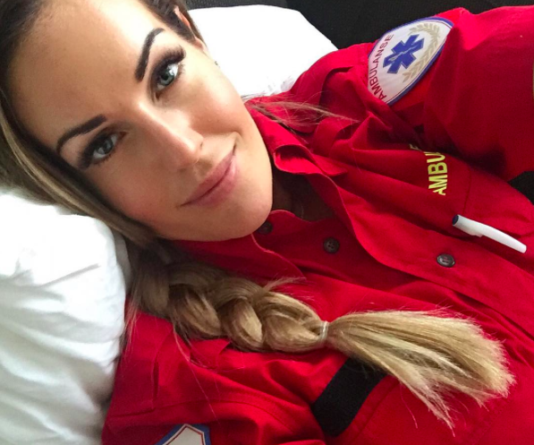 Самой сексуальной пожарной в мире стала девушка из Норвегии (ФОТО)