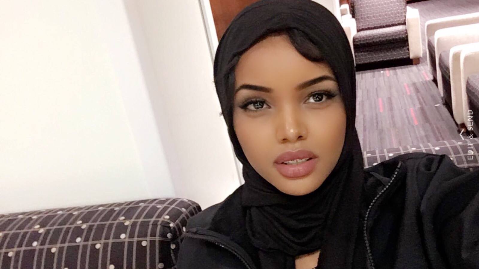 Буркини вместо бикини: в американском конкурсе красоты участвовала девушка в хиджабе