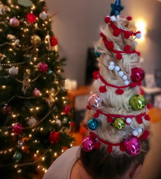 Новогодняя елка на голове стала новой трендовой прической