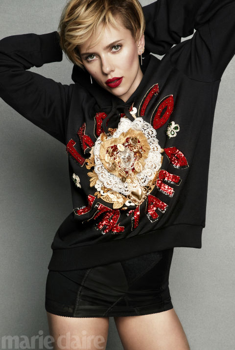 Скарлетт Йоханссон снялась в новом фотосете в роскошных нарядах Gucci и Dolce & Gabbana (ФОТО)