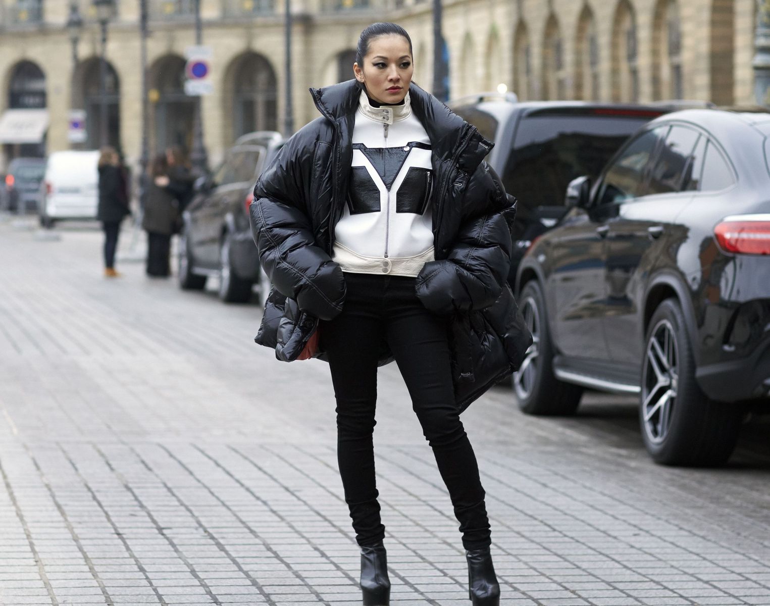 5 лучших пуховиков мировых модниц на Неделе высокой моды в Париже (ФОТО)
