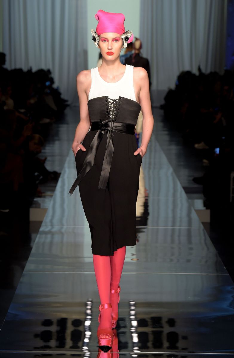Макияж с показа Jean Paul Gaultier в рамках Недели высокой моды в Париже (ФОТО)