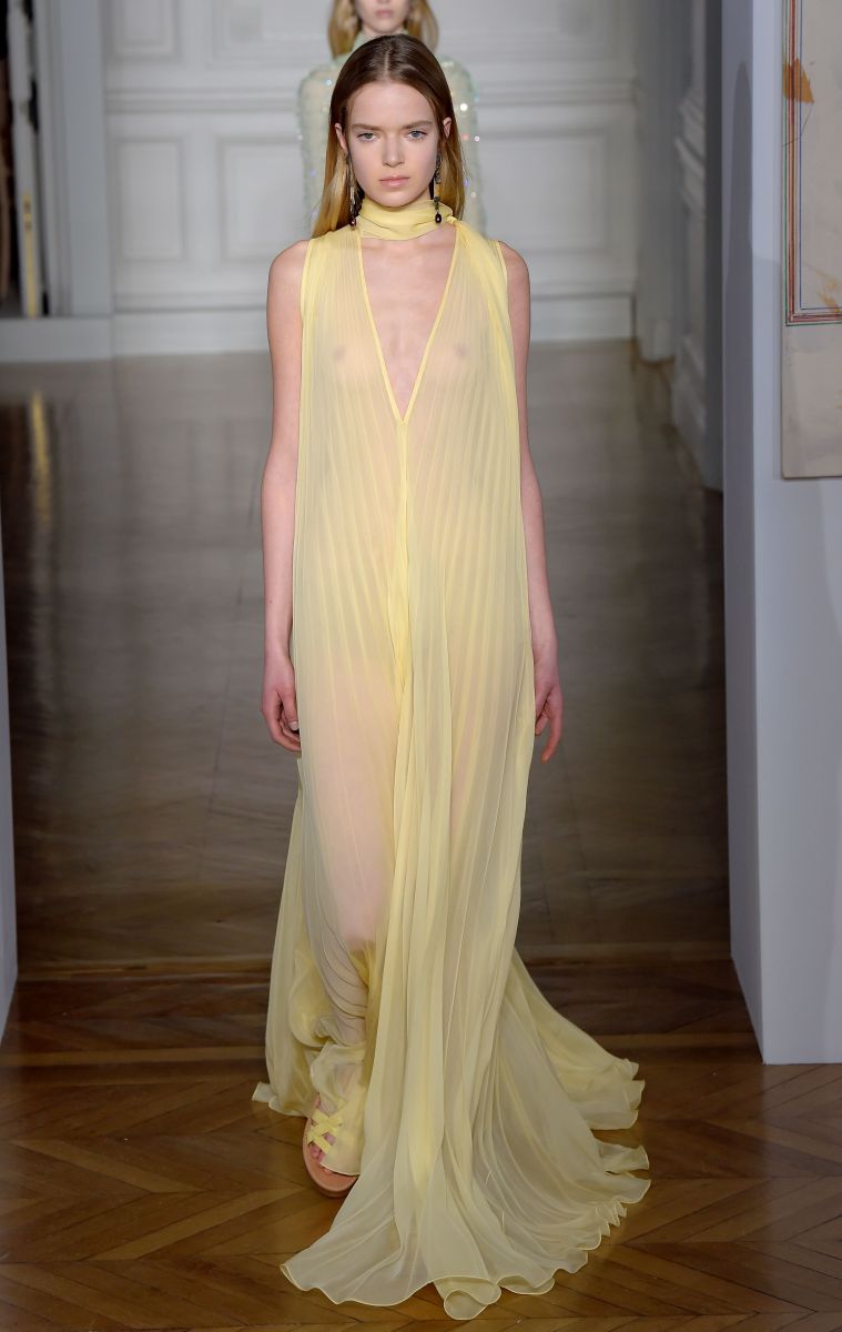 20 лучших платьев из новой коллекции Valentino (ФОТО)