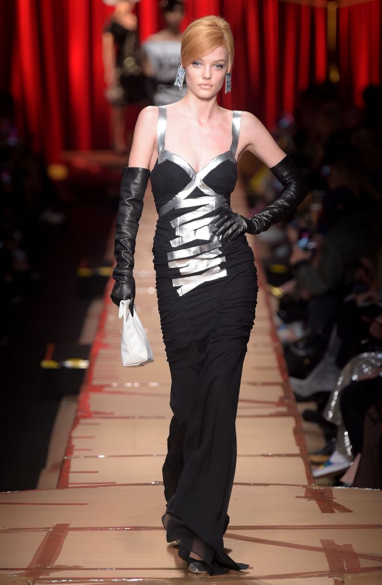 15 платьев с показа Moschino, которые нужно увидеть (ФОТО)