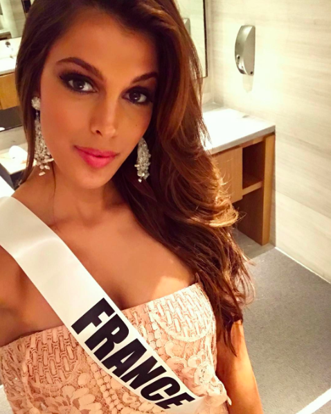 Титул "Мисс Вселенная" завоевала студентка-стоматолог из Франции (ФОТО)