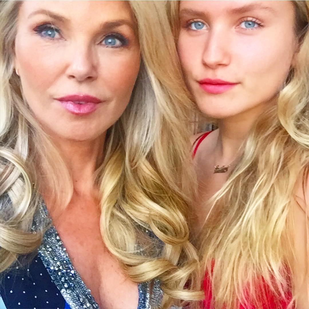 Кристи Бринкли фото 2015