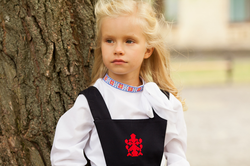 Интерпретация вышиванки: представлена первая украинская школьная форма в стиле этно