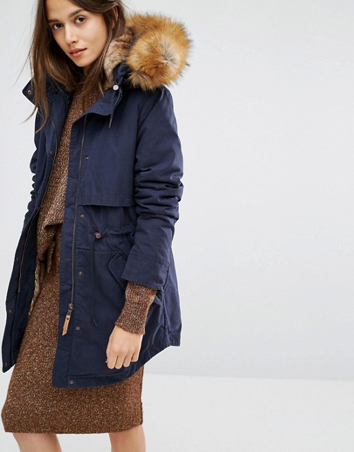 Женская парка: с чем носить, чтобы выглядеть стильно (ФОТО)