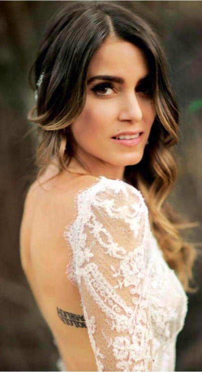 Счастливая невеста, или детали свадебного образа Никки Рид