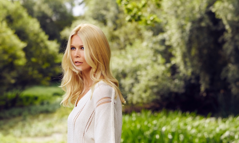 Нежнее весны: Клаудия Шиффер в рекламе роскошного кашемира