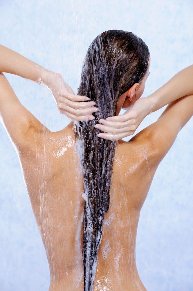 Правда или миф: Действительно ли холодный душ усиливает блеск волос? волосы, волосы холодная вода, волосы блестящие, волосы как сделать блестящими