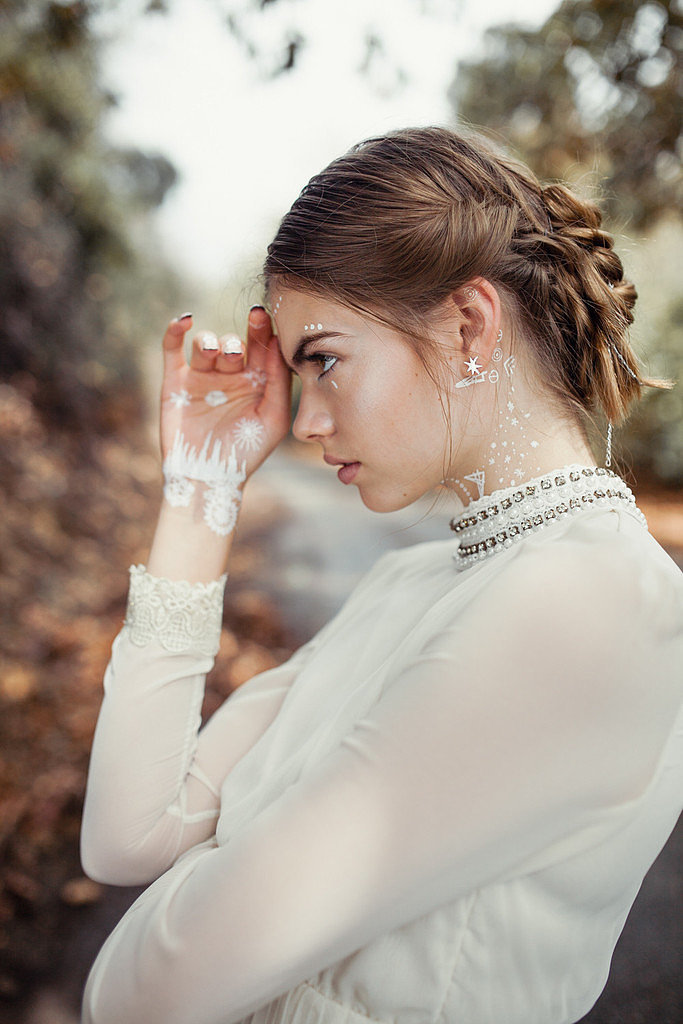 Снежинки на коже: новый вид флеш-тату, актуальный даже зимой!