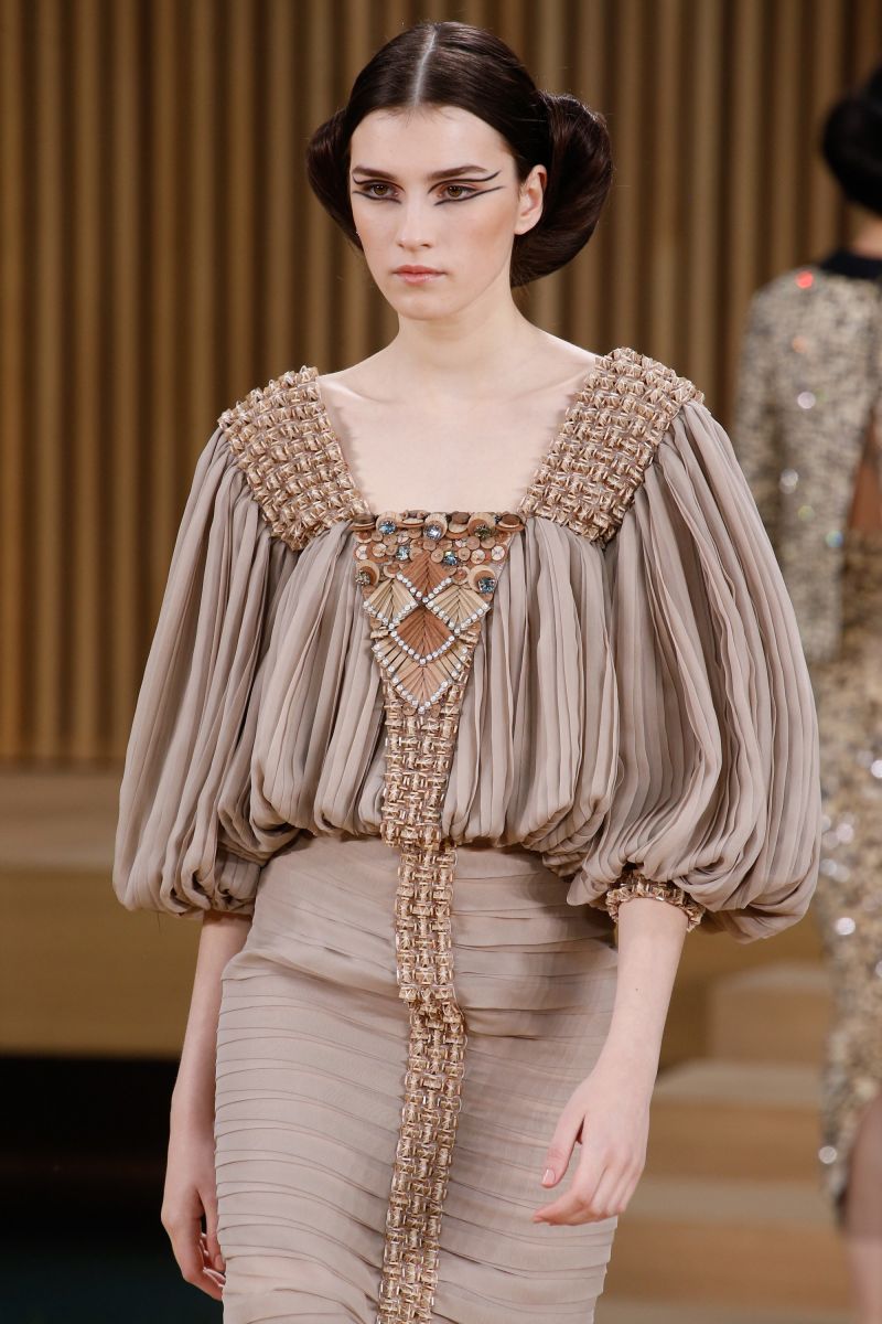 Что нужно вынести из…: бьюти-тренды показа Chanel Haute Couture весна 2016