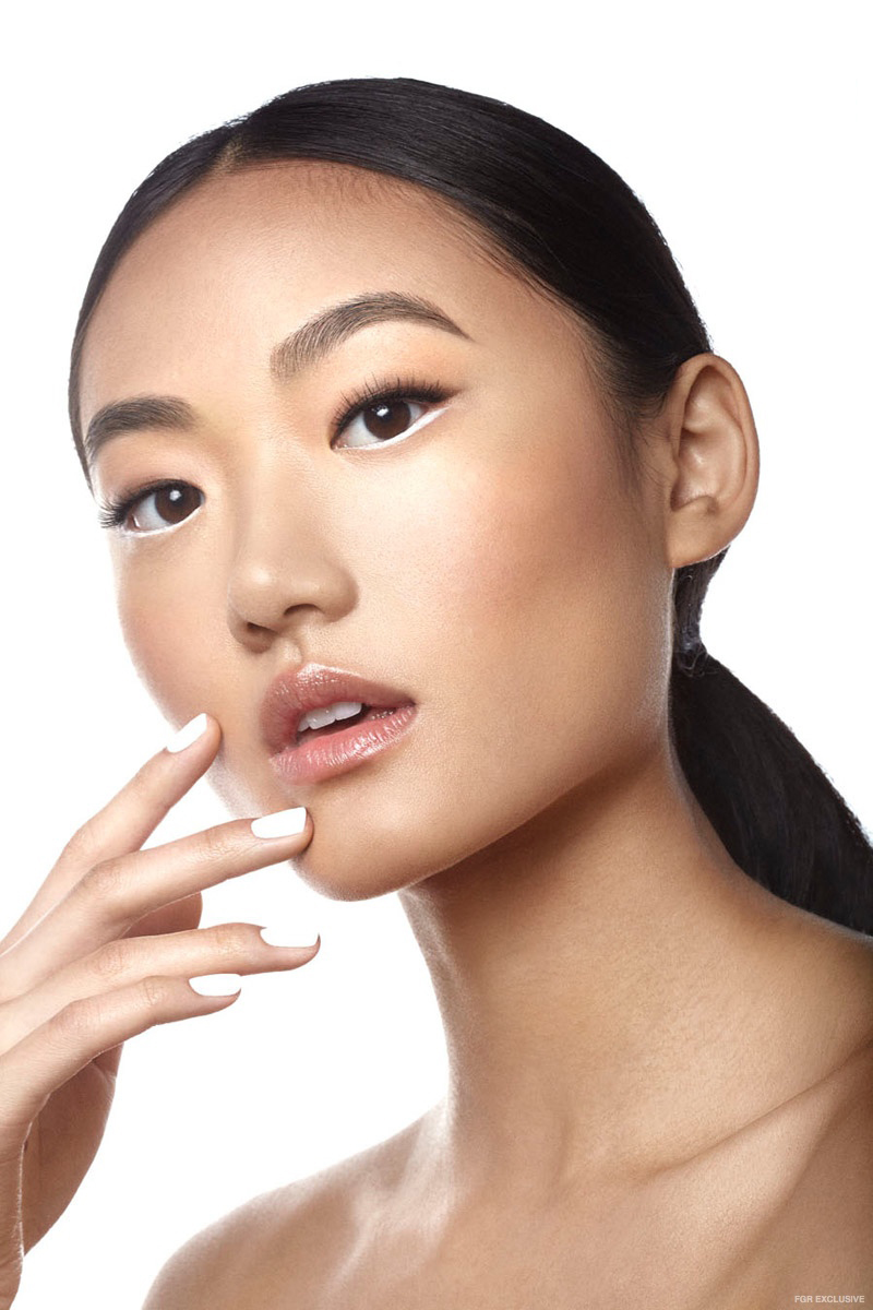 Wear White: варианты использования белого оттенка в вашем макияже