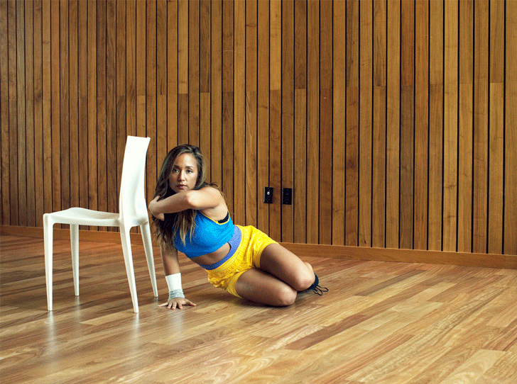 Упражнения для ягодиц и мышц пресса фото