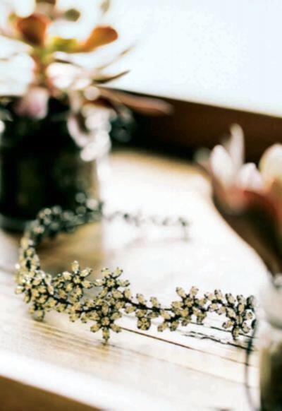 Счастливая невеста, или детали свадебного образа Никки Рид