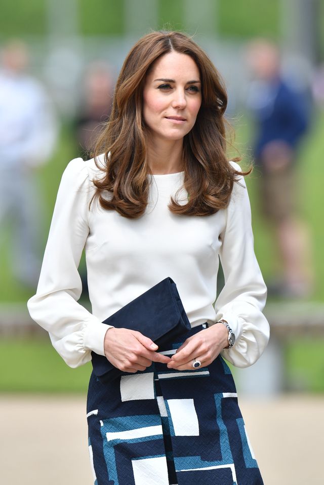 Образ дня: элегантная Кейт Миддлтон в лодочках попробовала себя в боксе