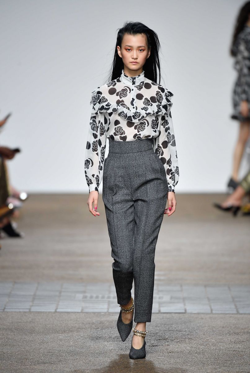 Что мы будем носить в следующем сезоне: новая коллекция Topshop Unique в стиле 80-х (ФОТО)