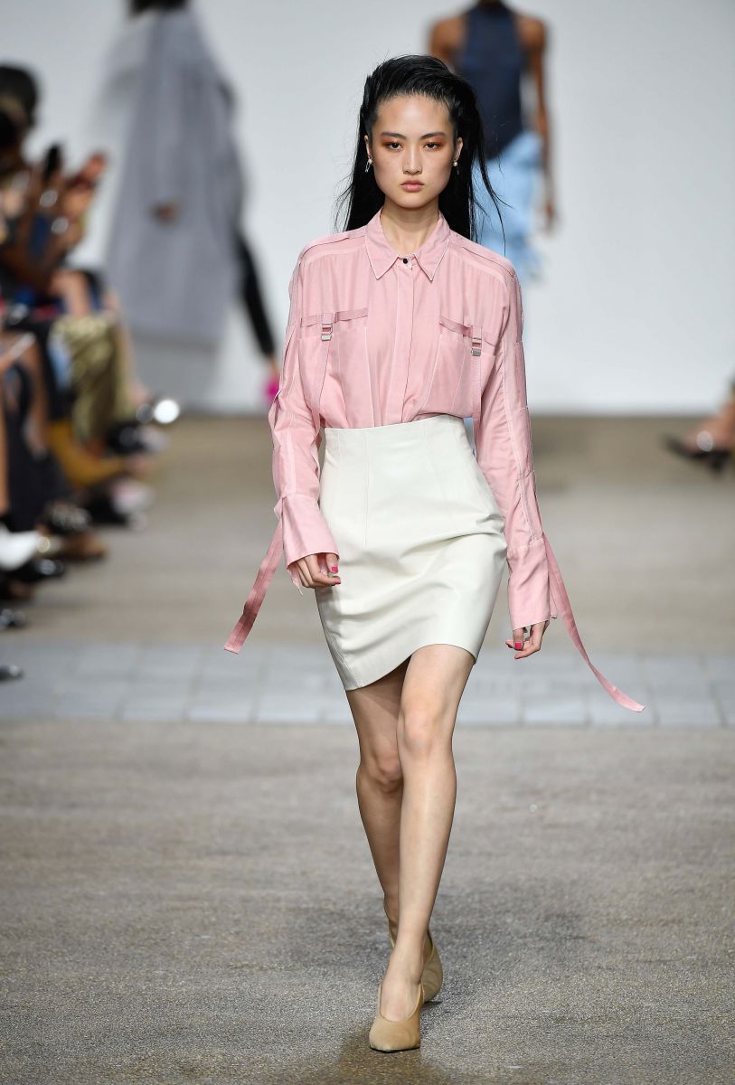 Что мы будем носить в следующем сезоне: новая коллекция Topshop Unique в стиле 80-х (ФОТО)