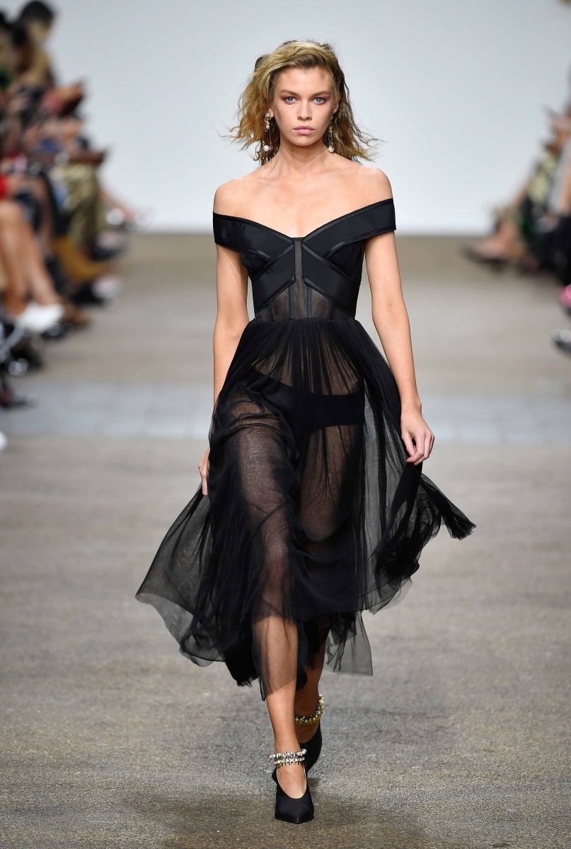 Что мы будем носить в следующем сезоне: новая коллекция Topshop Unique в стиле 80-х (ФОТО)