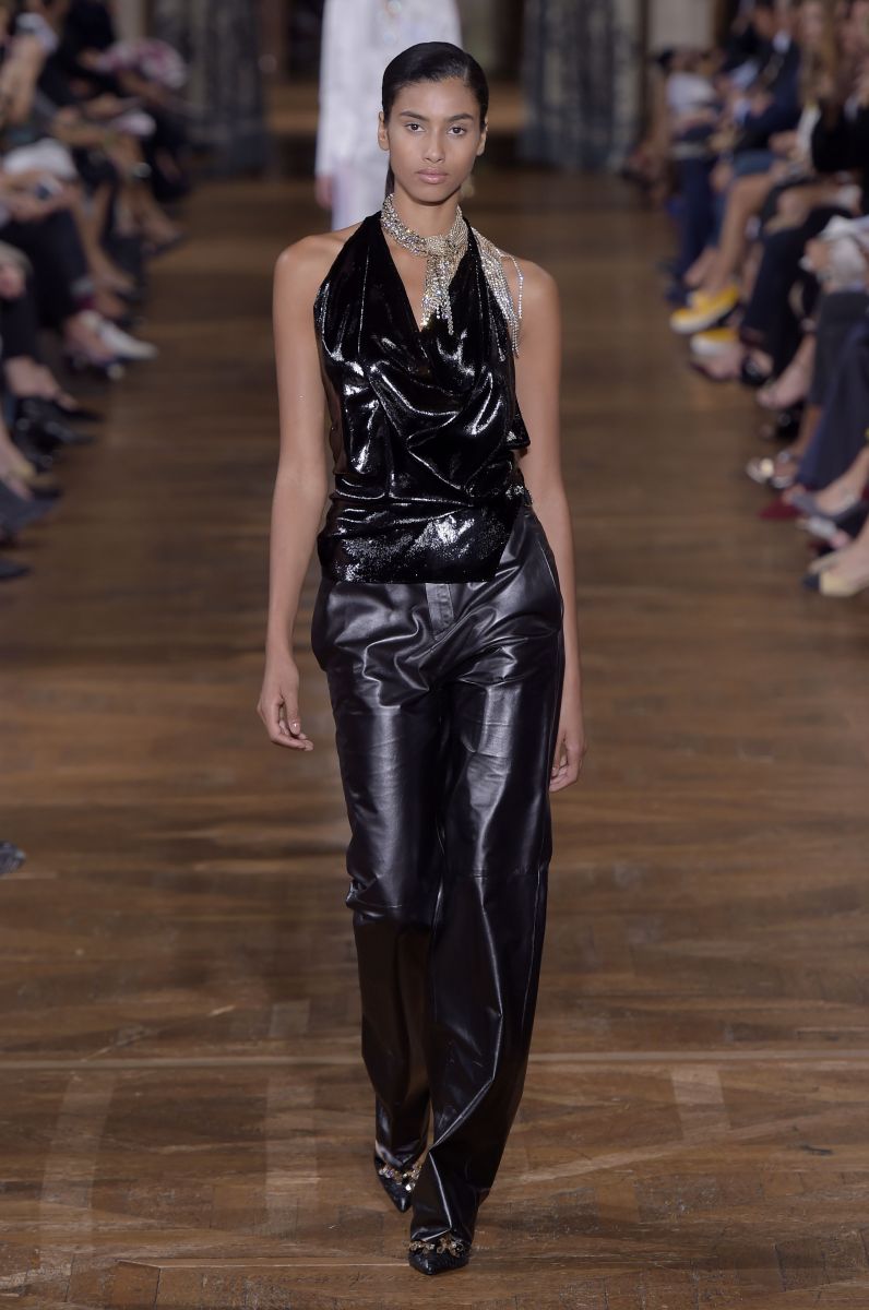 Сексуальные Карли Клосс и Тейлор Хилл приняли участие в показе Lanvin (ФОТО)