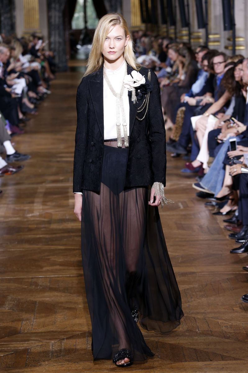 Сексуальные Карли Клосс и Тейлор Хилл приняли участие в показе Lanvin (ФОТО)