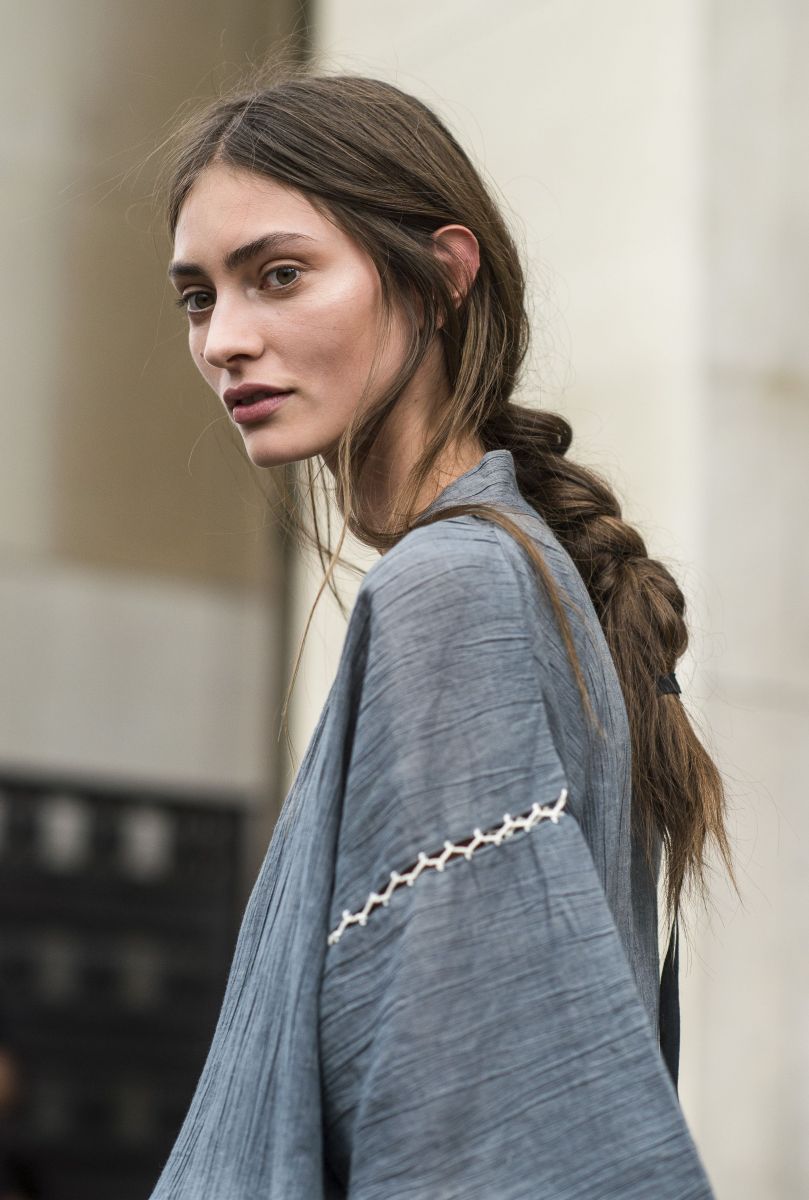 Что носят модницы на неделе моды: изысканный шик на улицах Парижа (ФОТО)