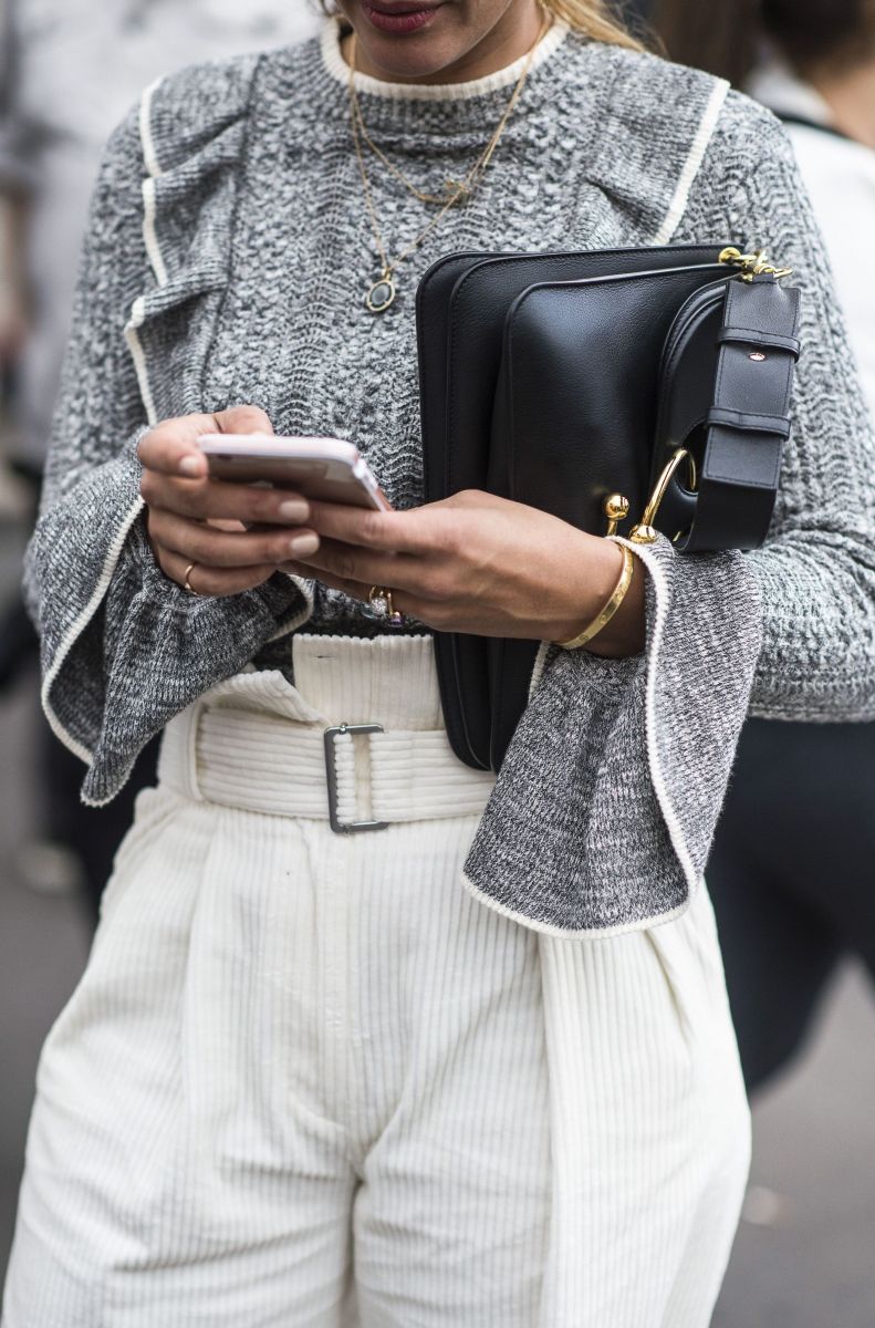 Что носят модницы на неделе моды: изысканный шик на улицах Парижа (ФОТО)