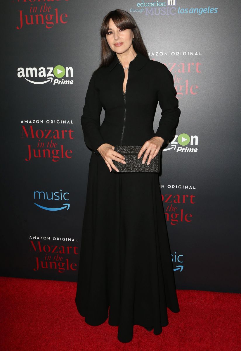 Самые стильные звезды недели: Моника Белуччи в черном платье, Ани лорак и другие Моника Белуччи, Ани Лорак