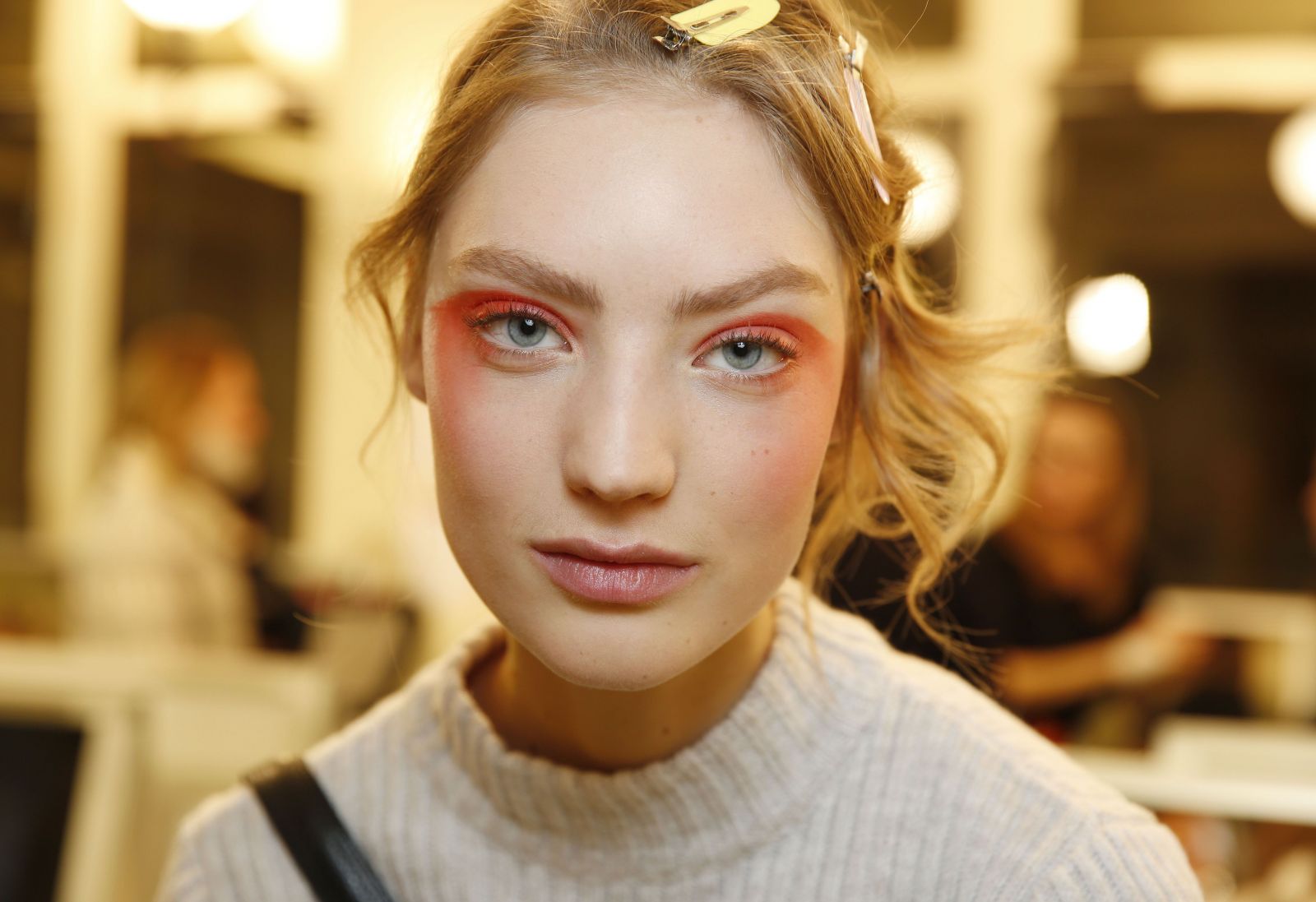 Эффект заплаканных глаз с показа Giorgio Armani Prive стал трендом весны в макияже (ФОТО)